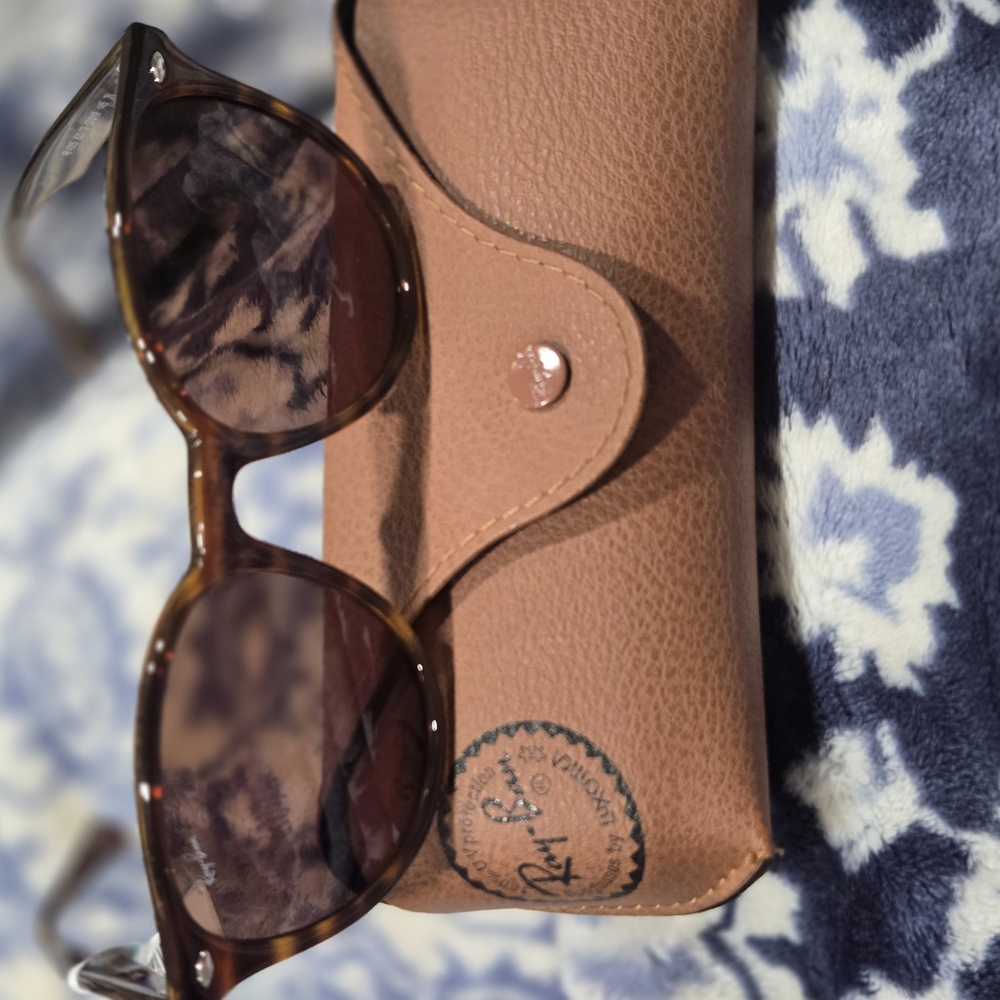 Ray-Ban Amber Sunglasses with Case